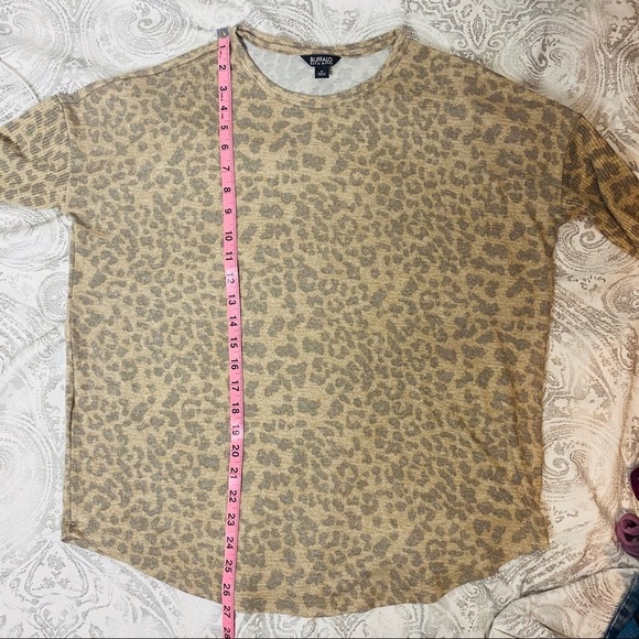 Buffalo David Bitton Leopard print long sleeve~M - Picture 7 of 7
